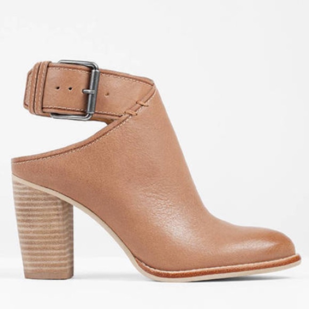Dolce Vita Jacklyn Camel Booties